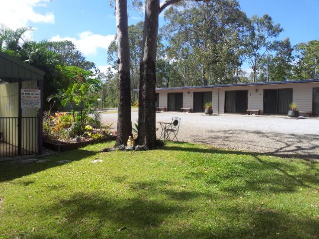 Greenacres Motel / Van Park Benaraby Exterior photo